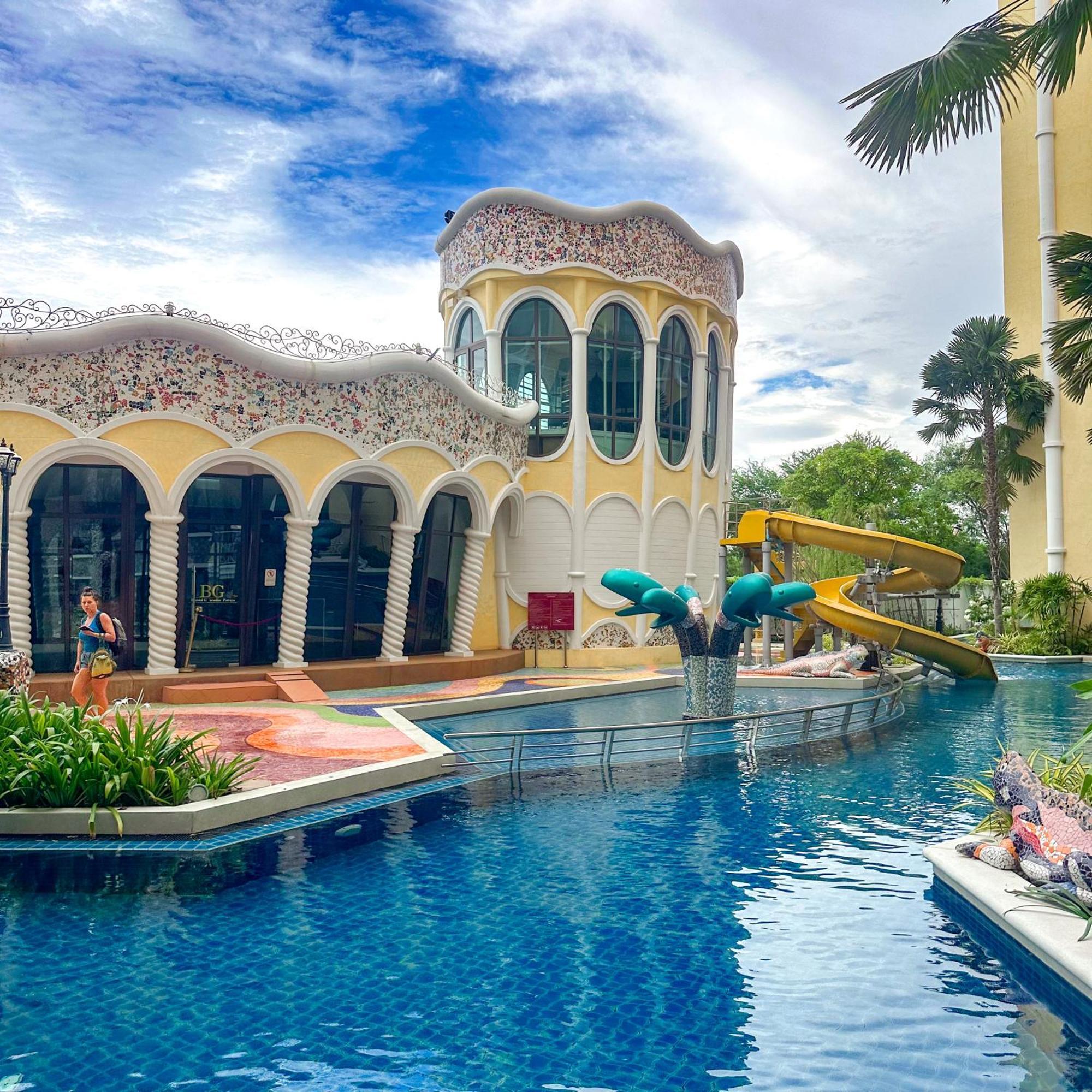 Espana Resort Jomtien Beach Pattaya Екстериор снимка