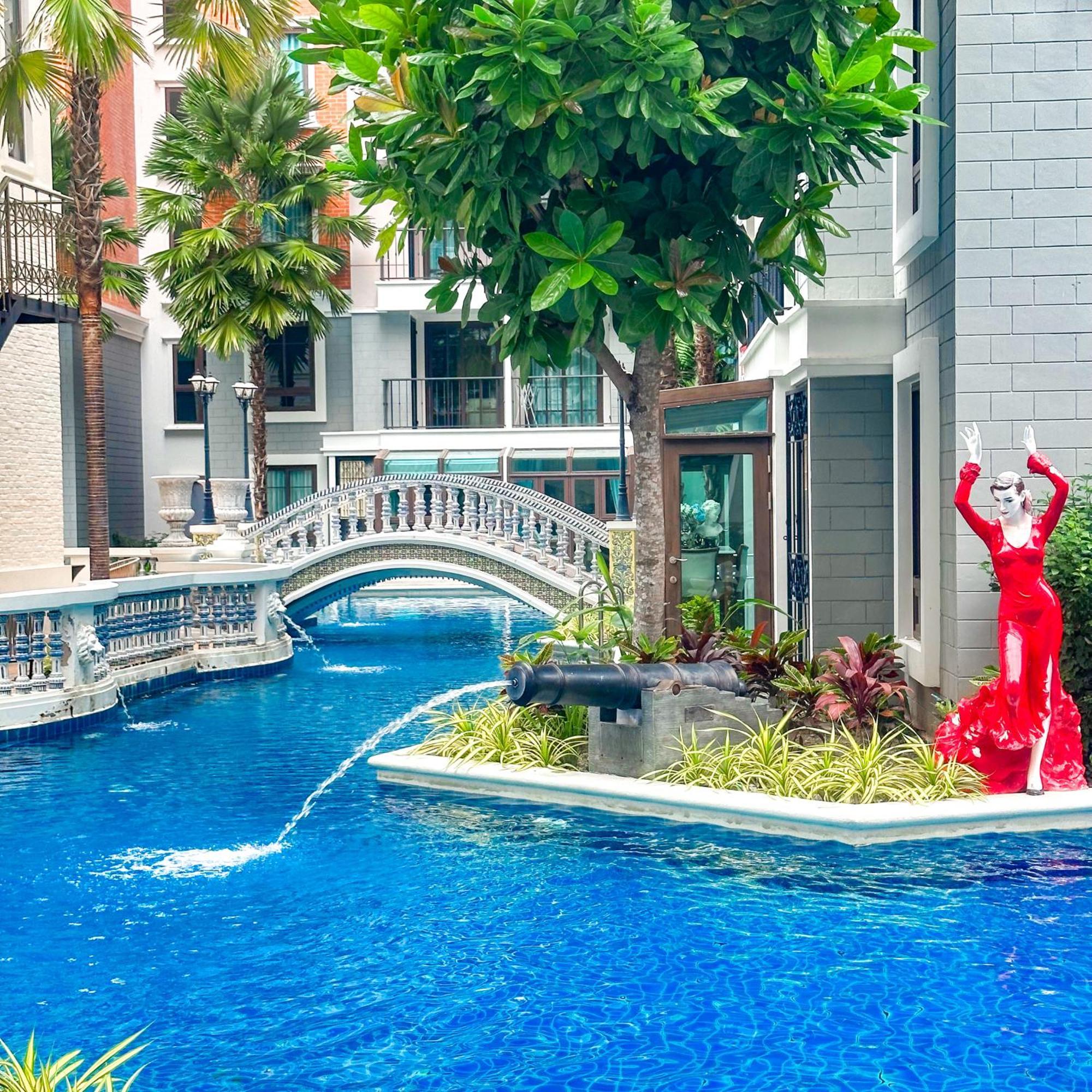 Espana Resort Jomtien Beach Pattaya Екстериор снимка
